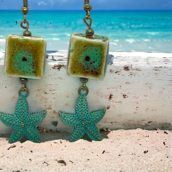 Hand Painted Clay Beads & Starfish Accents, Item #E040