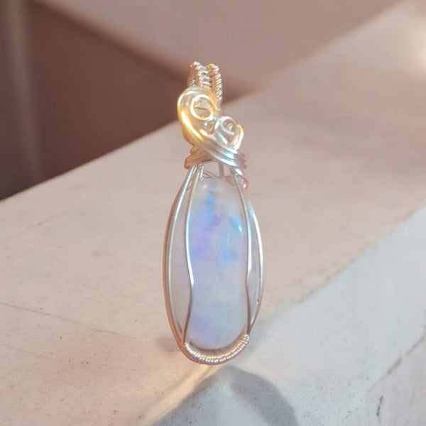 Moonstone, Item #P2594