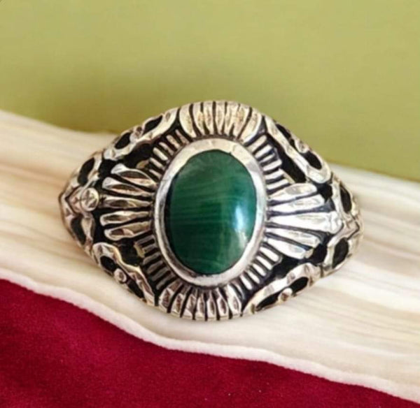 Sterling Silver Malachite Ring, Item #SS172
Size 6