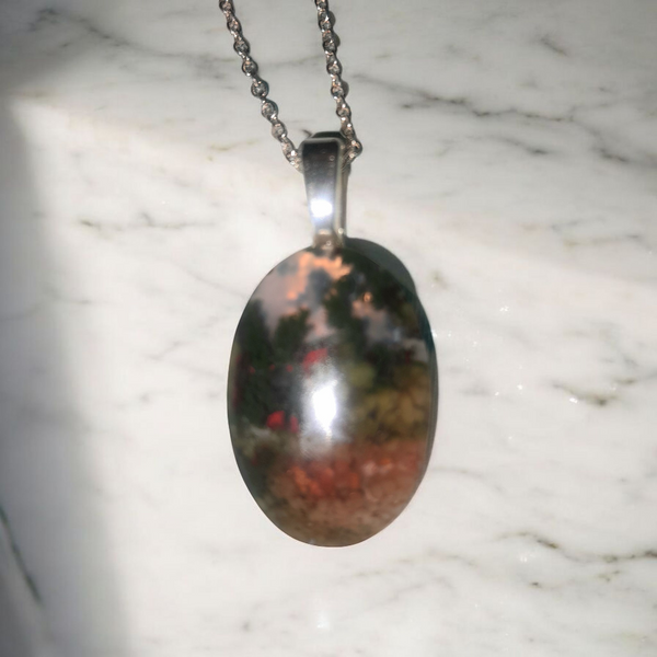 Moss Agate, Item #P3230
18" Silver Plated (Iron) Chain Included